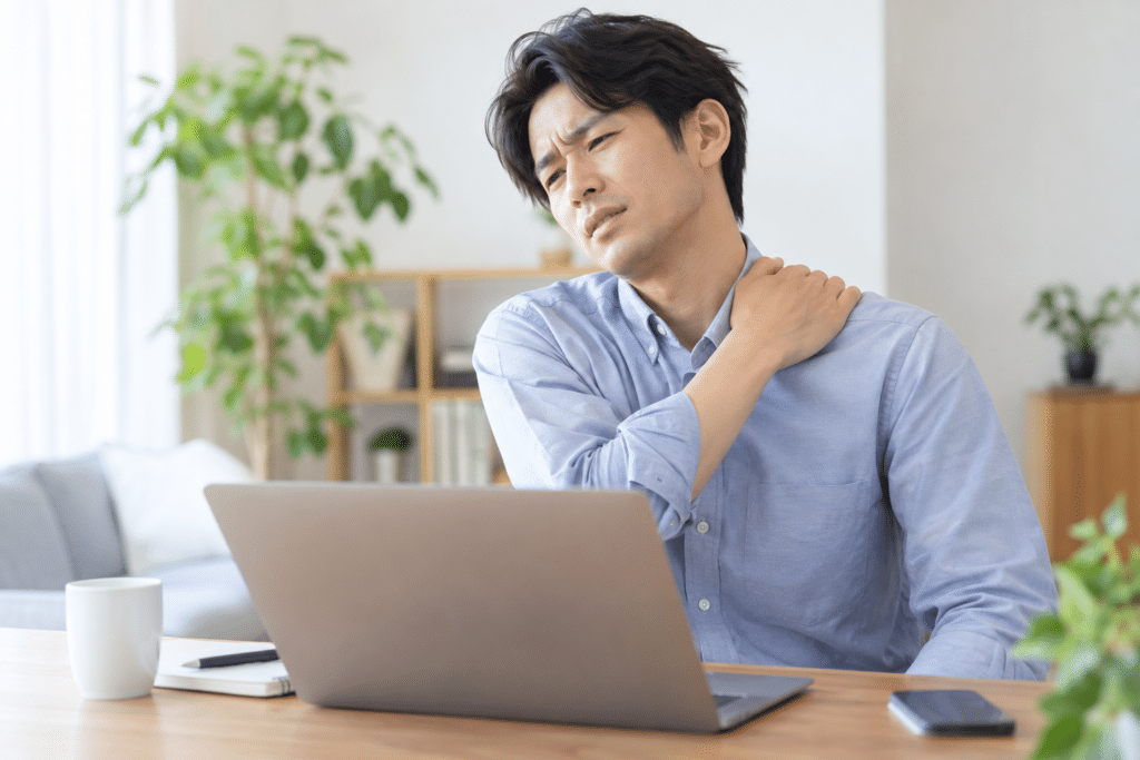 首と肩の筋肉を示したイラスト